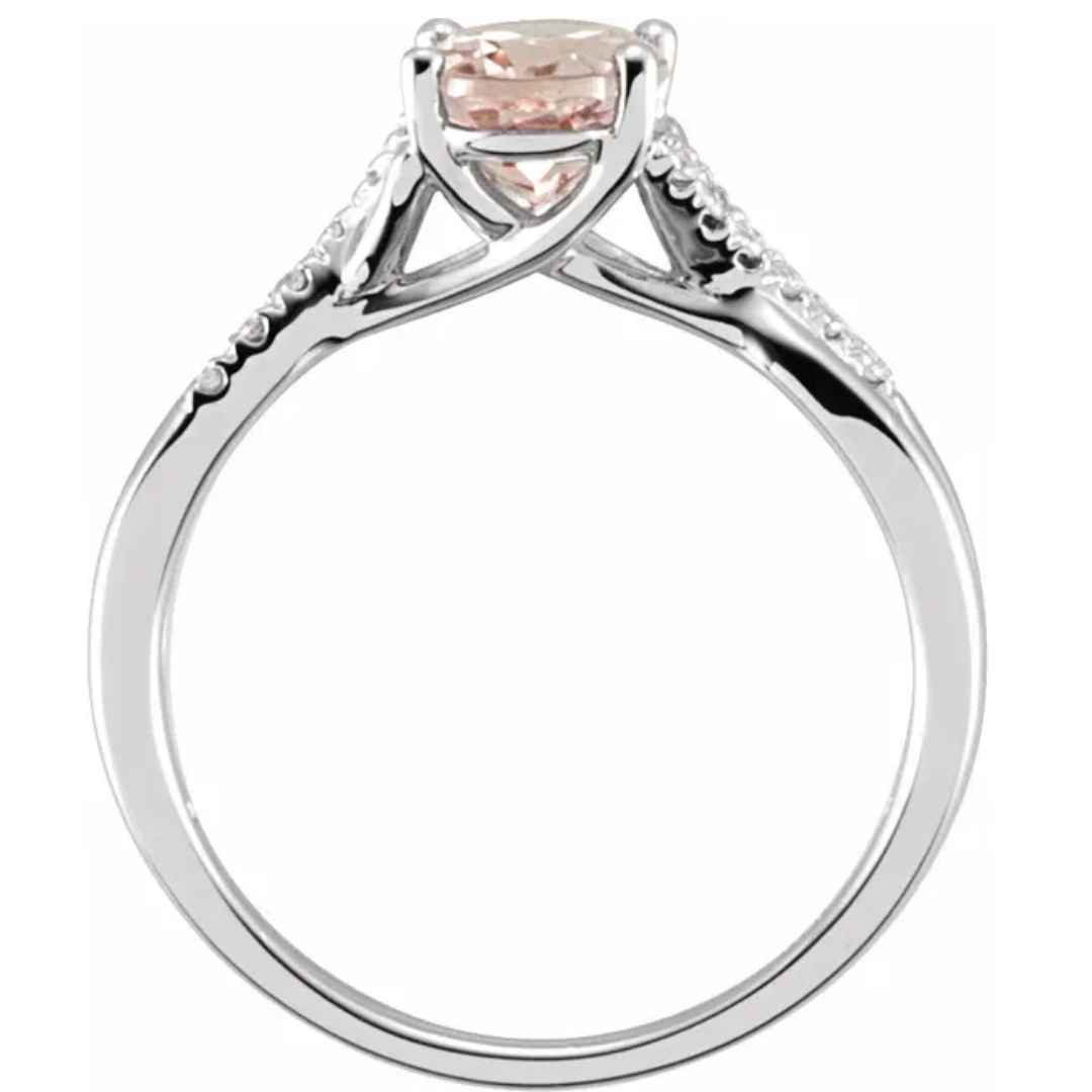 Women's Morganite engagement ring