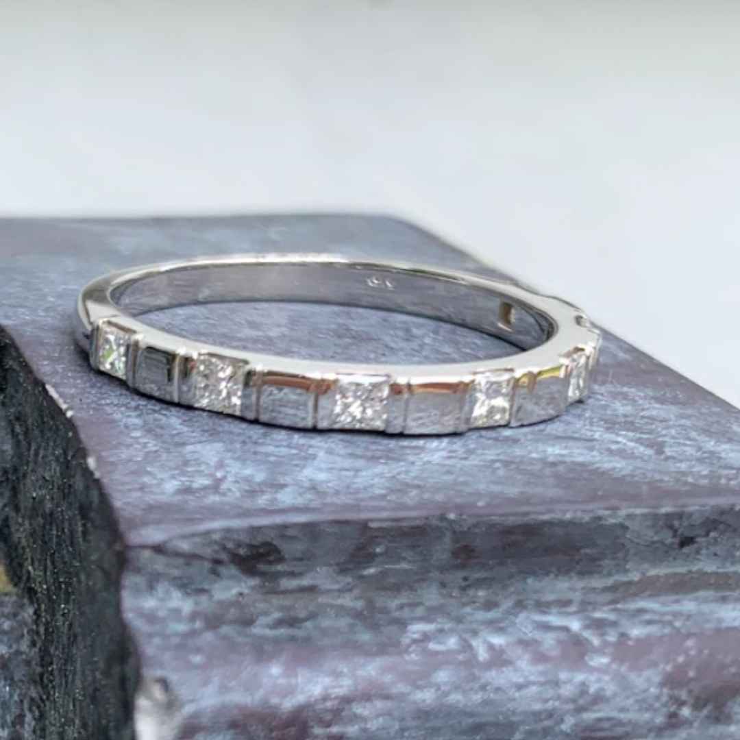 women's 14k white gold diamond wedding ring