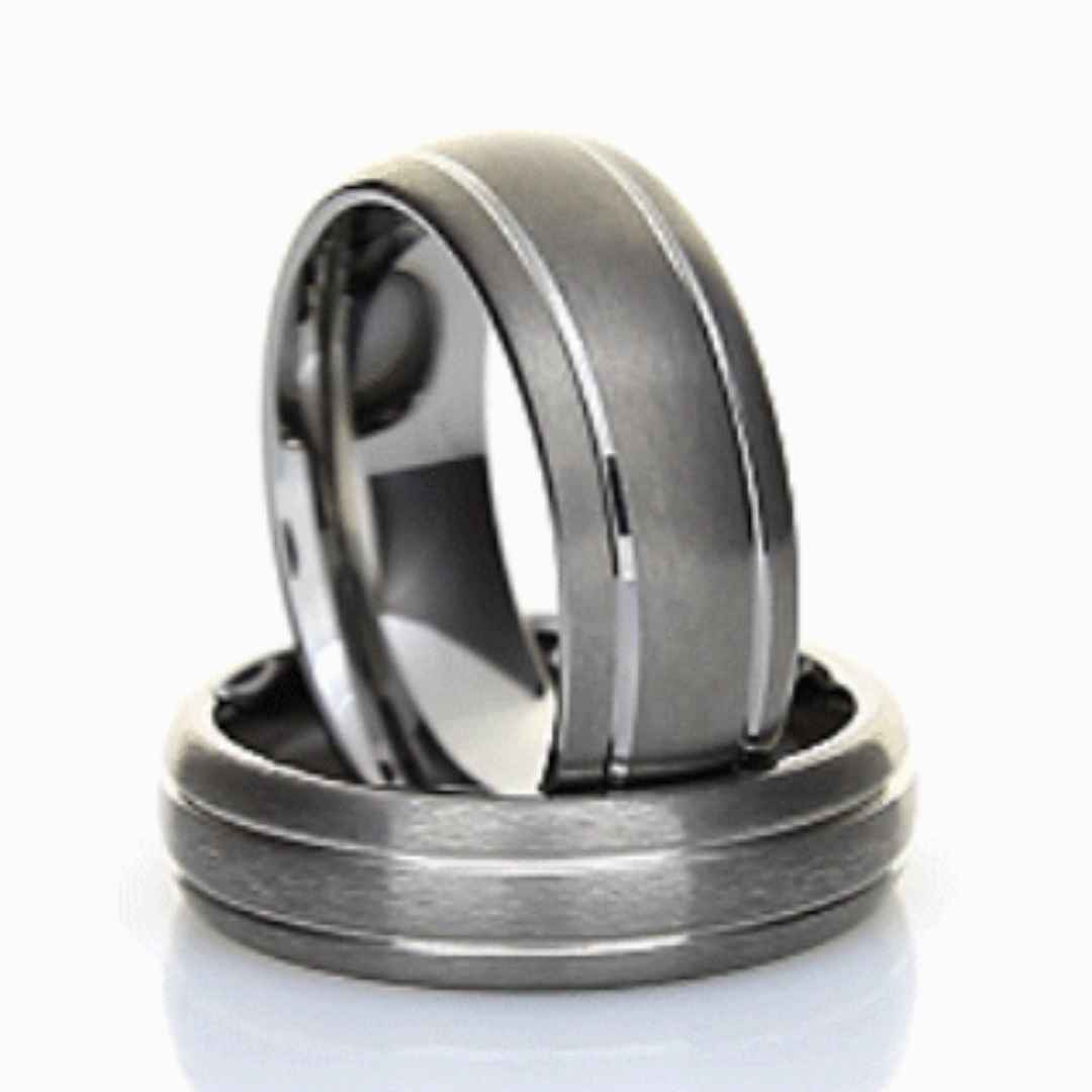 wedding ring with two grooves 