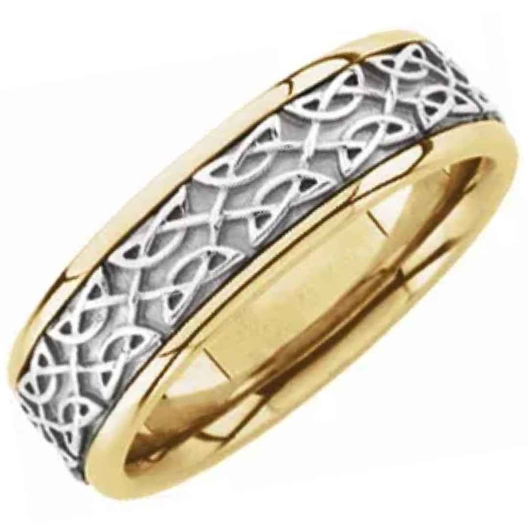 White gold men's wedding ring with Celtic pattern in white gold